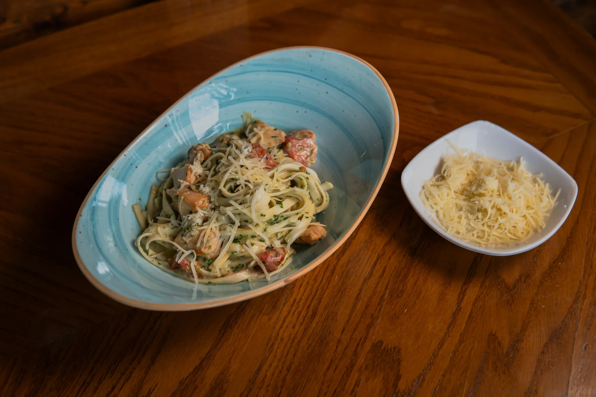 Qızıl balıqlı, İspanaqlı Əriştə