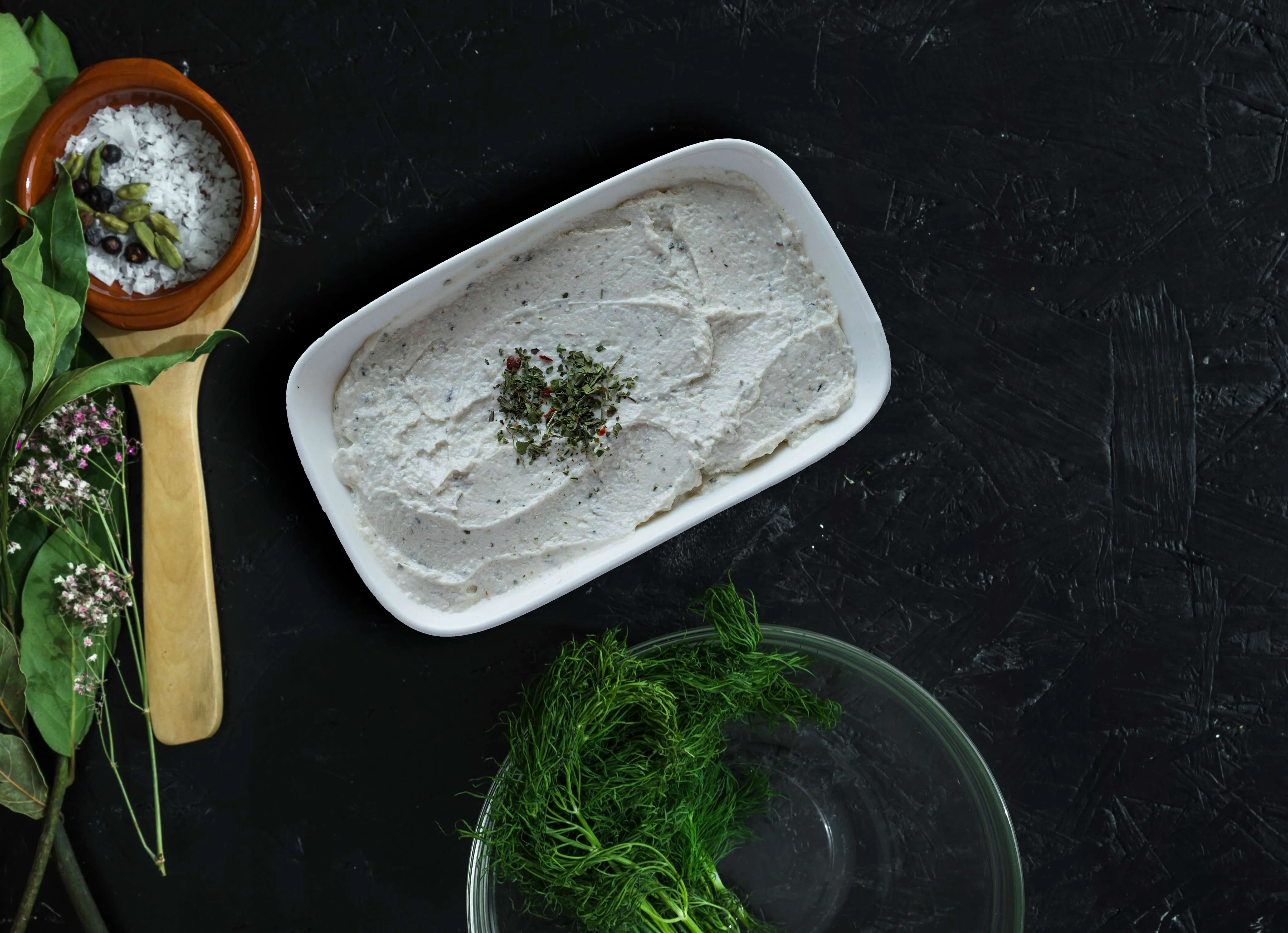 Haydari - Zeytun yagli sarımsaqlı süzmə